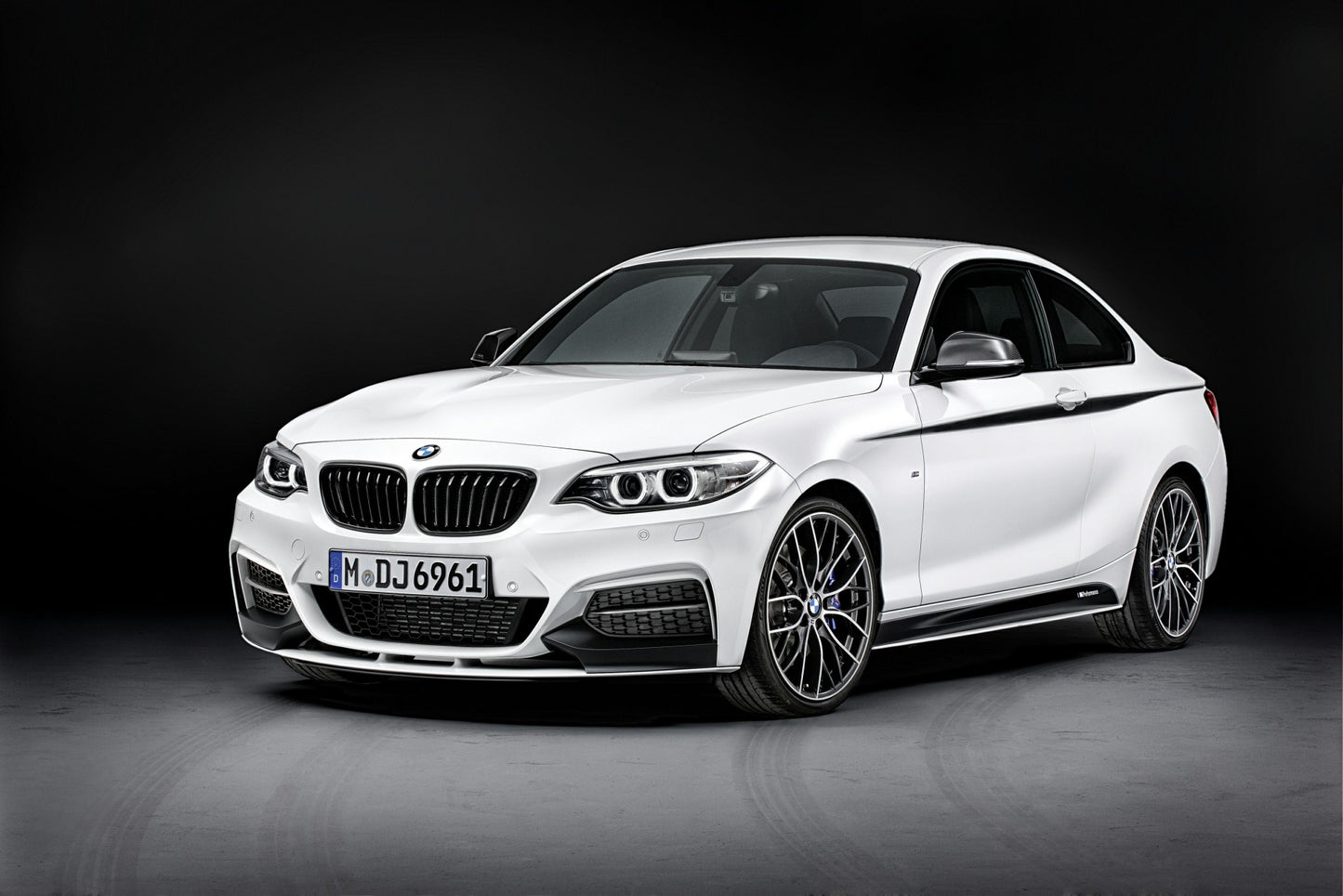Exterior Styling Pack & Alloys - Carbon 2